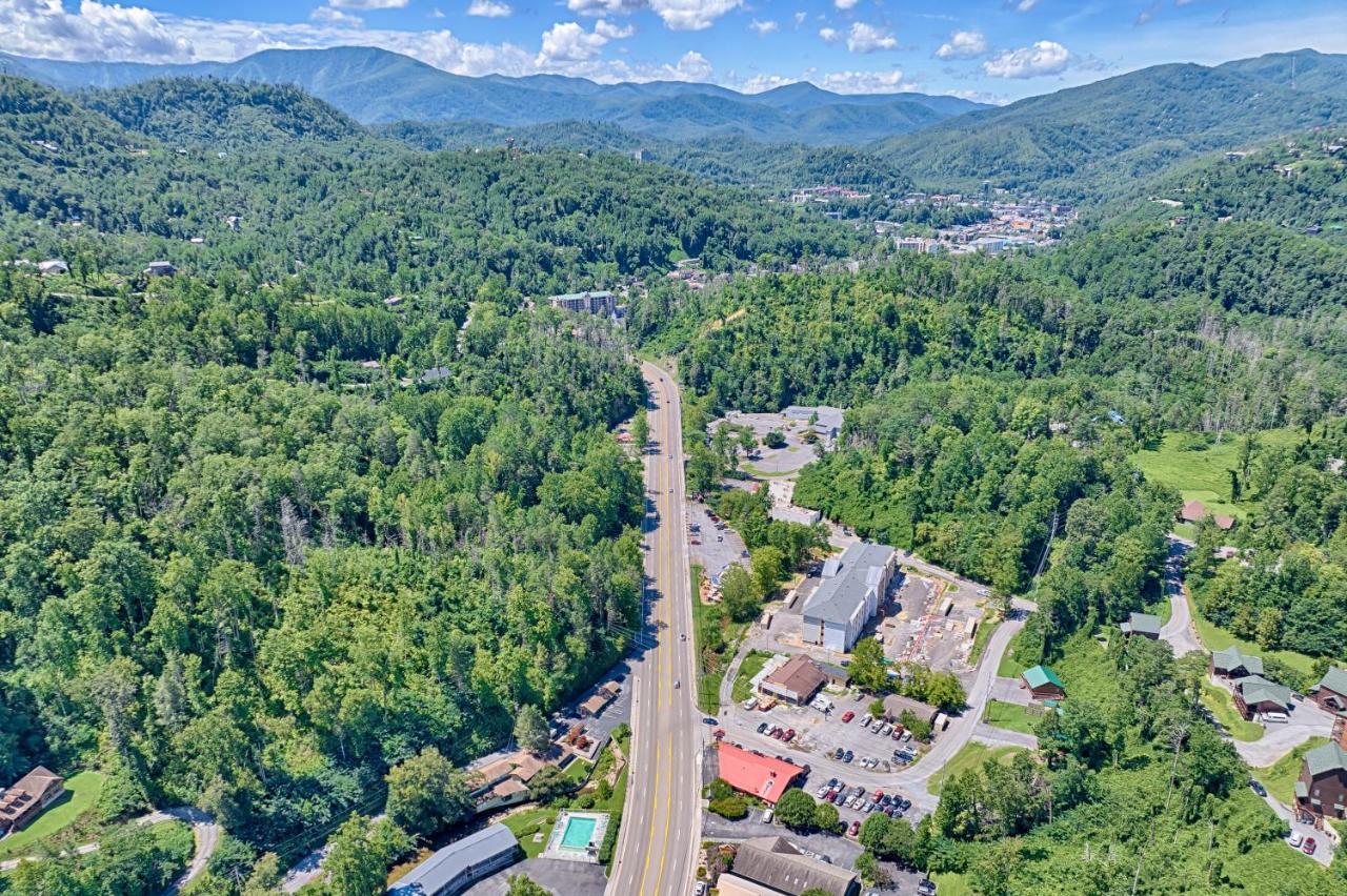 Newly Remodeled Motel In Gatlinburg! Bagian luar foto